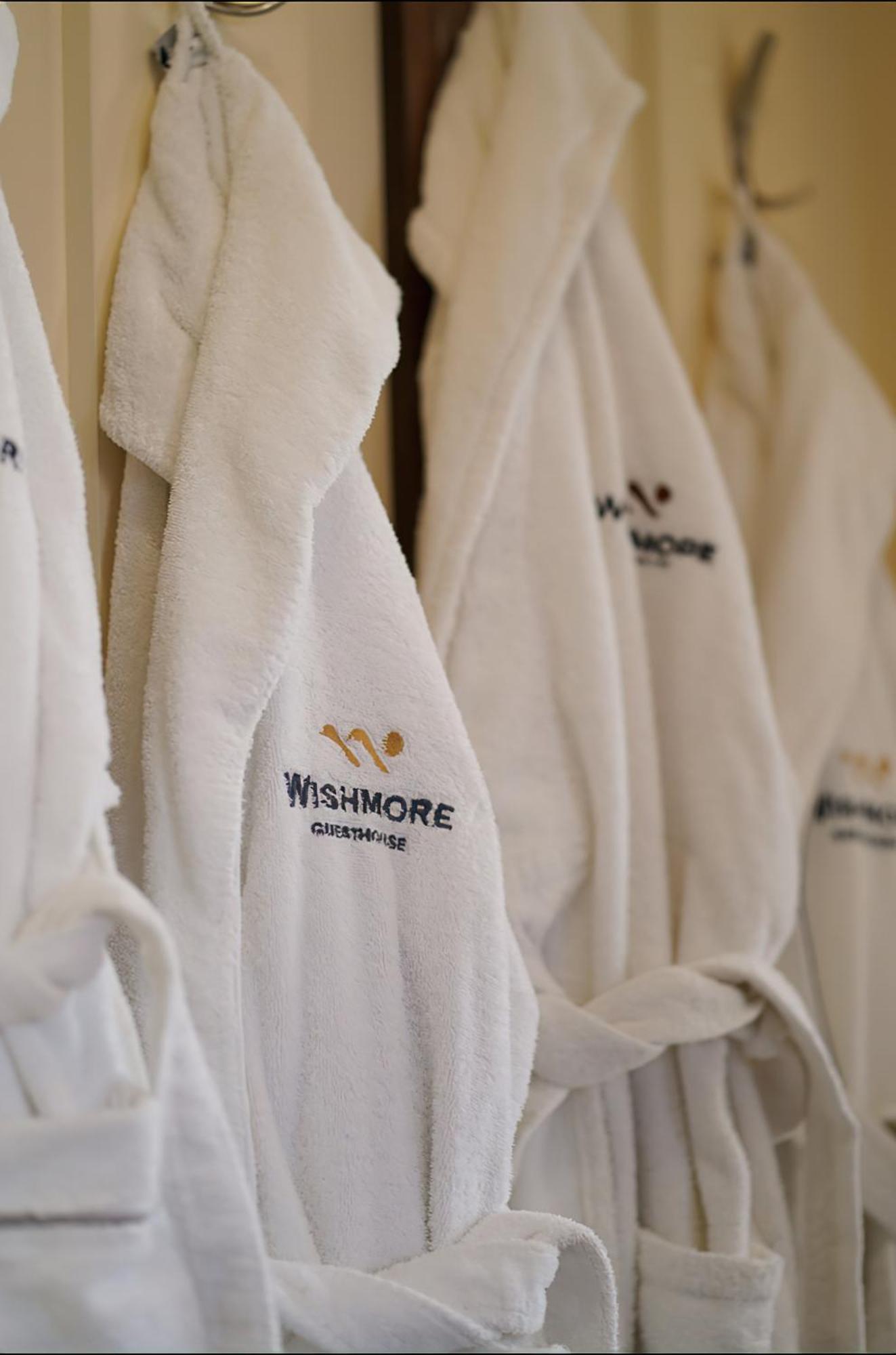 Wishmore * Banea